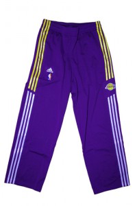 Die Lakers-Hose ist auf jeden Fall ein echtes Liebhaberstück!