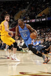33 Spiele mit 25 oder mehr Spielen: Kevin Durant ist unstoppable.