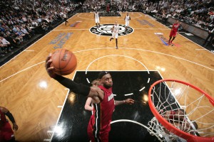 49 Punkte in Spiel vier: LeBron führte Miami zum Sieg.