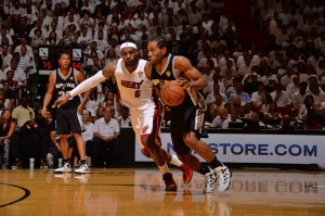 Kawhi Leonard erzielte mit 29 Punkten ein neues Career-High und führte seine Spurs zum Auswärtserfolg.