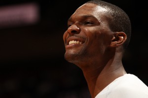 Chris Bosh freut sich über den Sieg gegen Denver.