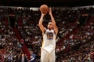Stephen Curry (40 Punkte, sechs Rebounds, sieben Assists, drei Steals) versenkte acht seiner elf Dreier. (Foto: Getty Images)