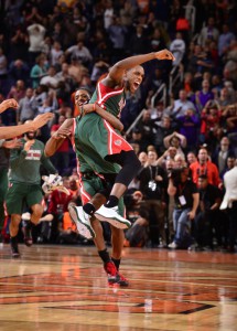 Khris Middleton sorgte für den Bucks-Sieg. (Foto und Aufmacher: Getty Images)