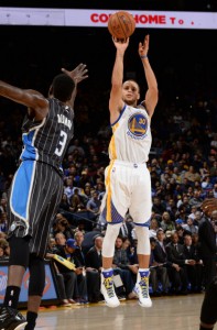 Stephen Curry sorgte gegen Orlando für eine späte Entscheidung. (Foto: Getty Images)