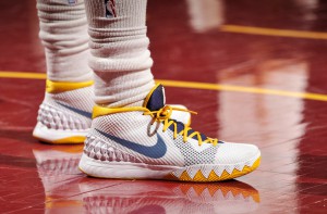Stylisch: Kyrie Irvings Signature-Shoe von Nike (Foto: Getty Images)