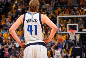 Als erst siebter Spieler der NBA-Geschichte hat Dirk Nowitzki 28.000 Punkte auf dem Konto! (Foto: Getty Images)