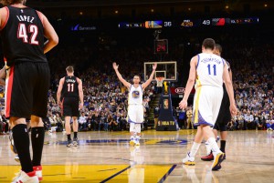 Stephen Curry bricht zum zweiten Mal den Dreier-Rekord (Foto: Getty Images)