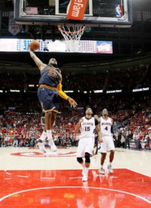 LeBron dominierte in Spiel 1 Foto: Getty Images)