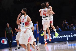 Gasol und seine Spanier feiern ihren dritten EM-Titel in acht Jahren. (Foto: Getty Images)
