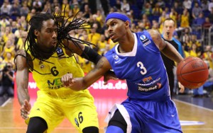 Mit Neptunas Klaipeda verlor Ewing (r.) kürzlich mit 62:76 gegen ALBA Berlin. Foto: IMAGO