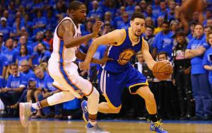 In den Conference Finals noch Gegner, werden Klay Thompson und Kevin Durant nun Team-Kollegen sein (Foto: Getty Images).