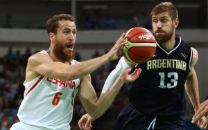 Trotz der Niederlage gegen Spanien steht Argentinien im Viertelfinale.