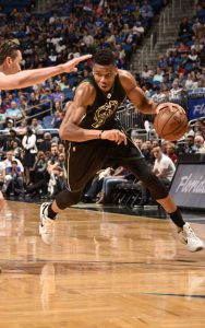 Giannis Antetokounmpo war in der vergangenen Saison mehr als ein Point Forward, er spielte einen waschechten Point Guard (Foto: Getty Images).