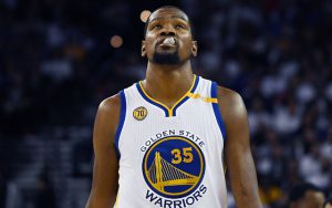 Trotz eines Double-Doubles kassierte Durant in seinem ersten Spiel für die Warriors den Blowout (Foto: Getty Images).