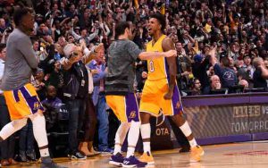 Nick Young mit dem Game-Winner für seine Lakers (Foto: Getty Images).