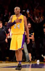 Kobe Bryant sagt nach 20 Jahren Goodbye (Foto: Getty Images).