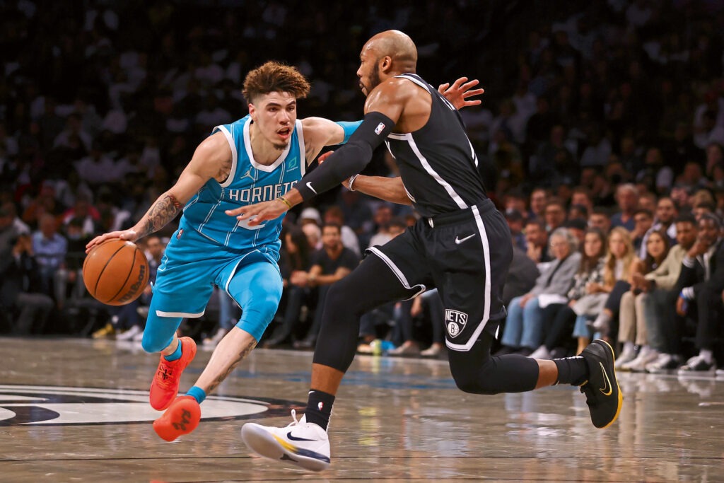 Mit 19,2 Punkten pro Spiel ist LaMelo Ball bei den Charlotte Hornets zweitbester Scorer.